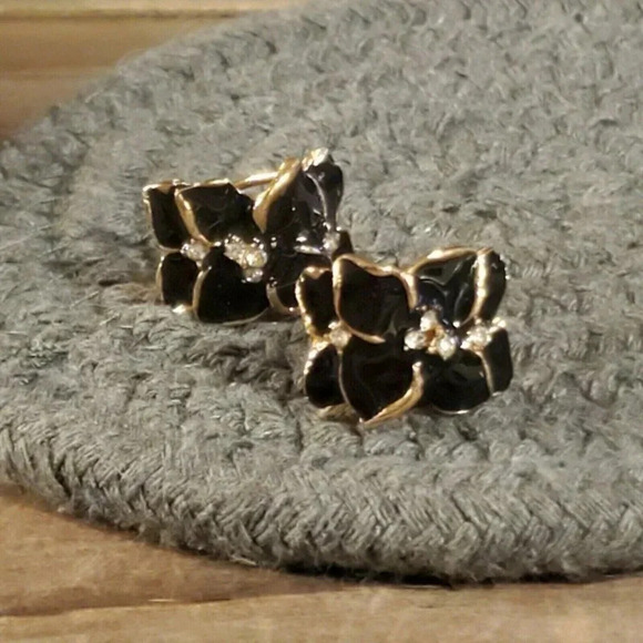 Glossy Black Enamel Artsy Tropical Flowers Austrian Crystal Gold Tone Earrings - Picture 4 of 7